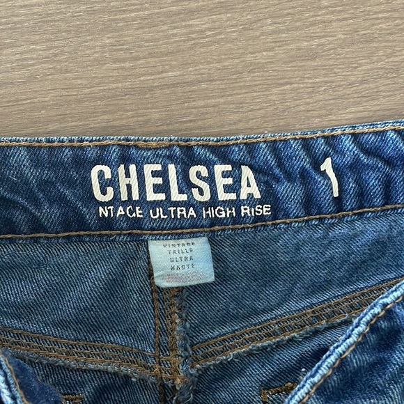 Urban Planet: Refuge Chelsea Ultra High-rise Dark Wash Distressed Jean Short - Picture 3 of 4